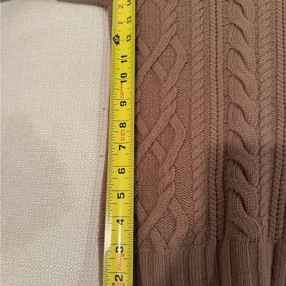 Max Mara Weekend Warm and cozy cable-knit sweater. - Picture 5 of 5